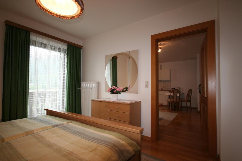 Haus Ebner Apartamento Sankt Gilgen Quarto foto