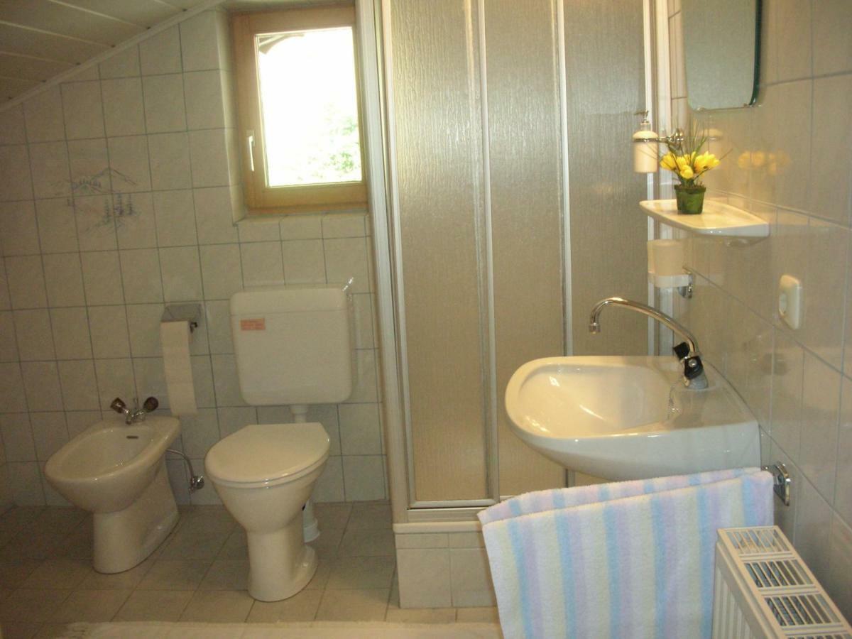 Haus Ebner Apartamento Sankt Gilgen Exterior foto